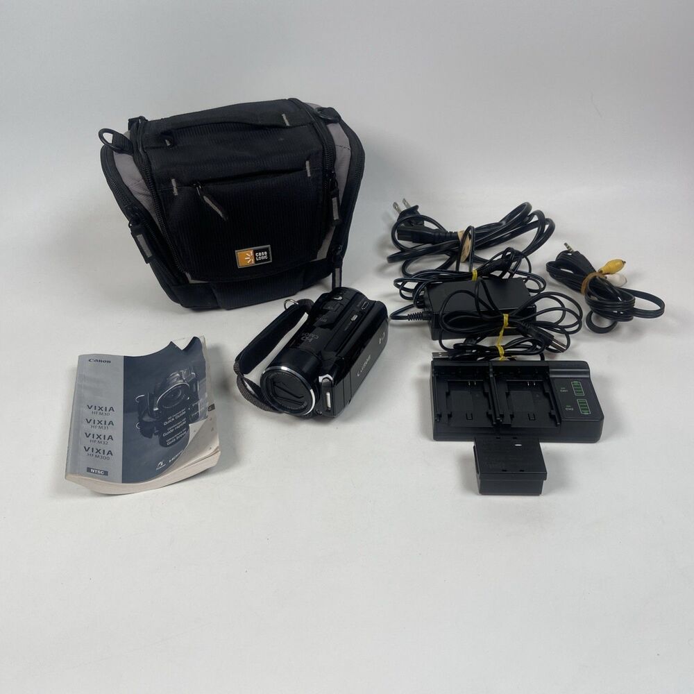 Canon VIXIA HF M32 Full HD 1080p AVCHD 64GB Flash Camcorder 15x W/ Extras Tested